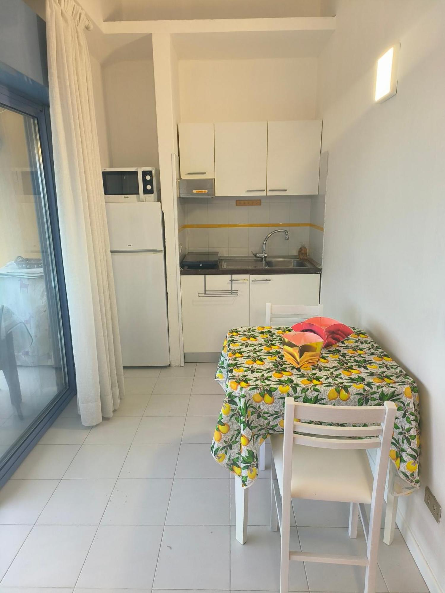 Apartment Sul Mare Con Posto Auto E Terrazzo *